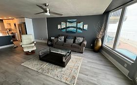 Direct Oceanfront No-Drive Beach Condo